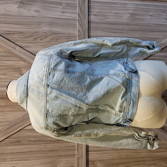 Mossimo jean jacket - Picture 2 of 2